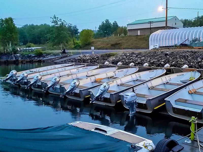 Rent a fishing boat from Lac Seul Floating Lodges