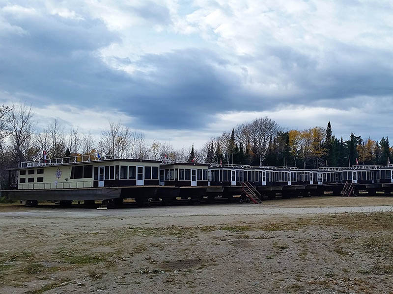 Lac Seul Floating Lodges photo 7